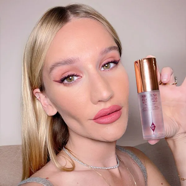 Bộ Trang Điểm Và Dưỡng Da Charlotte Tilbury Charlotte's Beauty Treasure Chest Of Love 12 Món - Mỹ phẩm - Vua Hàng Hiệu
