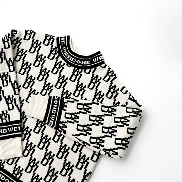 Áo Len We11done In White Jumper Logo Knit WD-KO3-21-602 Màu Đen Trắng Size S