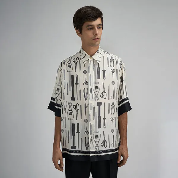 Áo Sơ Mi Nam Fendi Silk With Logo Printed Shirt FS0966 AR65 F1MTG Màu Kem/Đen Size 39
