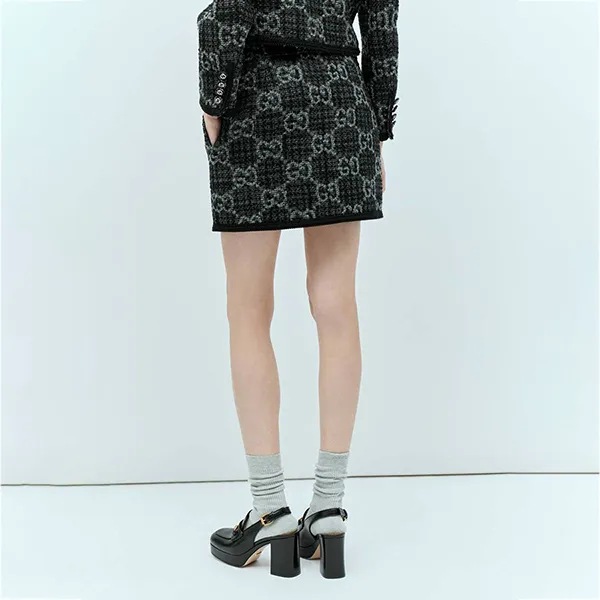 Chân Váy Gucci Grey Monogram GG Logo 774516 ZAPA4 1074 Màu Đen Xám Size 40