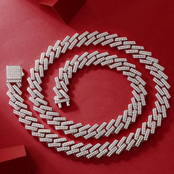 Dây Chuyền Nữ Lili Jewelry Cuban Đính Kim Cương Moissanite Aurelio LILI_081028 Màu Bạc Size 45cm