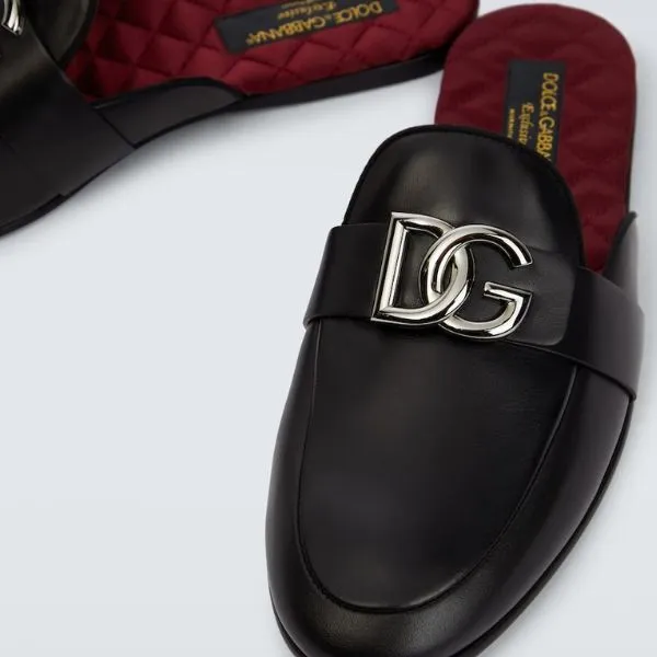 Giày Sục Nam Dolce & Gabbana D&G Logo Leather Slippers A80285 Màu Đen Size 7