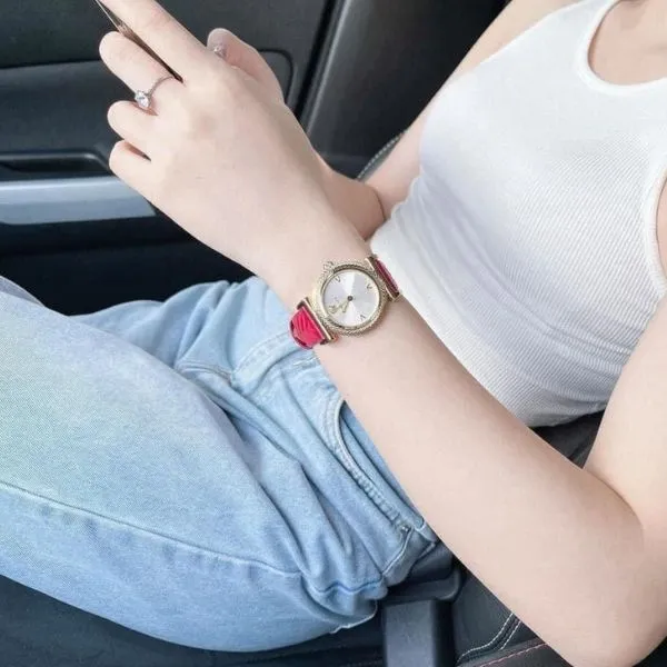 Đồng Hồ Nữ Versus By Versace V-Motif Vintage Logo White Dial Burgundy Leather VERE01820 Màu Đỏ Vàng - Đồng hồ - Vua Hàng Hiệu
