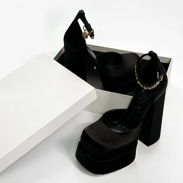Giày Cao Gót Nữ Versace Medusa Aevitas Single Platform In Black 1002005 DRA67 1B00V Màu Đen Size 37 - Giày - Vua Hàng Hiệu