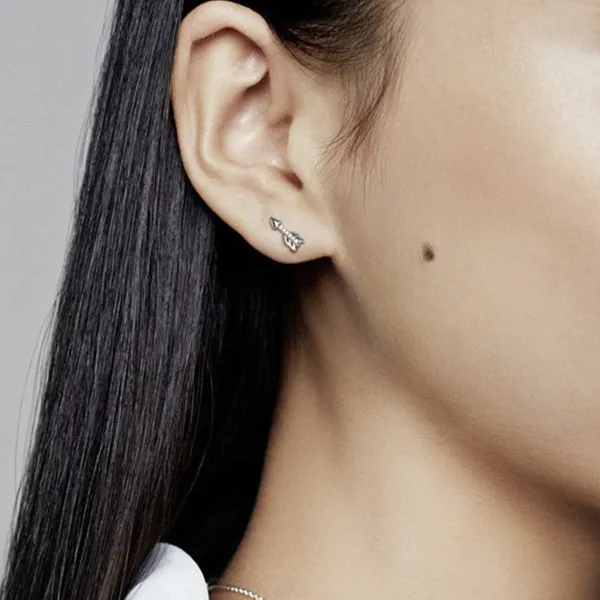 Khuyên Tai Nữ Pandora Arrow Silver Stud Earrings 297828CZ Màu Bạc