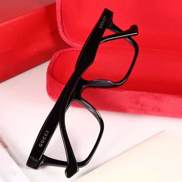 Kính Mắt Cận Gucci Stripe Logo Black GG09640 Màu Đen Size 52