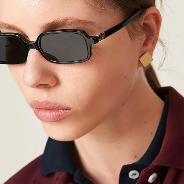 Kính Mát Nữ Miu Miu Regard Sunglasses SMU11Z_E16K_F05S0_C_051 Màu Xám Đen