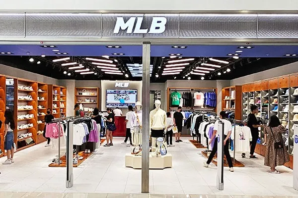 Áo Cardigan Nữ MLB Heart Cropped Cardigan Boston Red Sox 3FKCH0234-43CAS Màu Camel