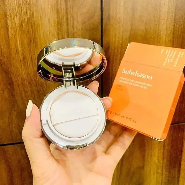 Phấn Nước Sulwhasoo Perfecting Cushion De Teint SPF50/PA+++ Tone 21N1 - Beige, 5g