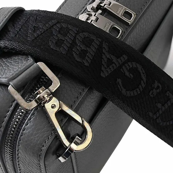 Túi Đeo Chéo Nam Dolce & Gabbana D&G BM7290 A8034 80748 Màu Xám Đen