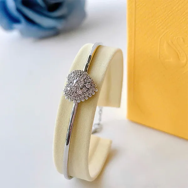 Vòng Đeo Tay Nữ Swarovski Idyllia Bangle Heart 5684385 Màu Bạc