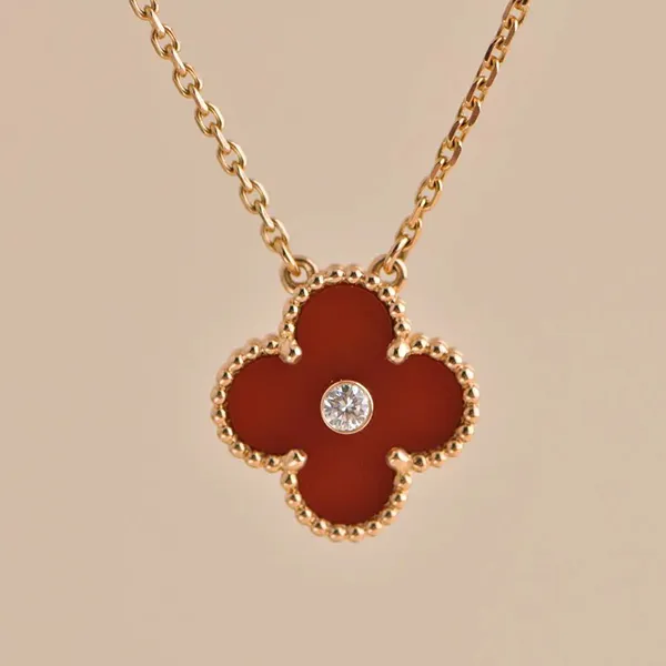 Dây Chuyền Nữ Jewery Luxury Carnelian Vintage Alhambra Diamond Holiday Pendant Necklace Màu Đỏ-Vàng Hồng