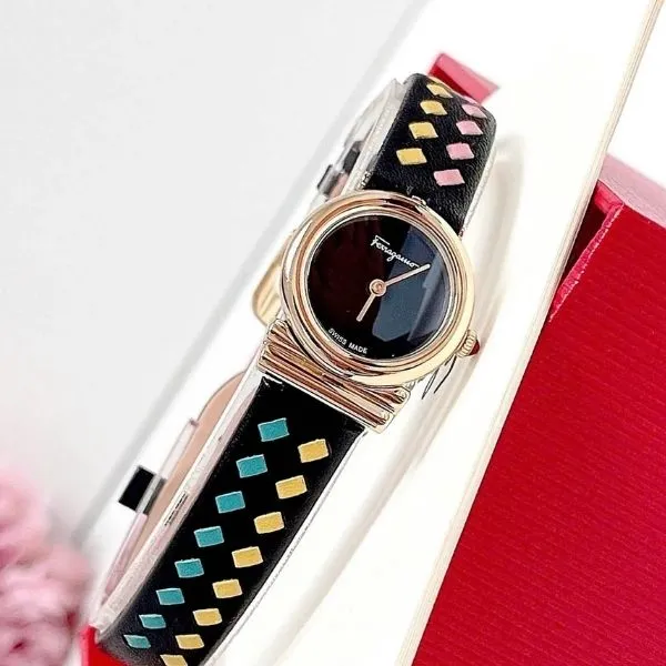 Đồng Hồ Nữ Salvatore Ferragamo Gancino SFIK01720 Màu Đen - Vàng