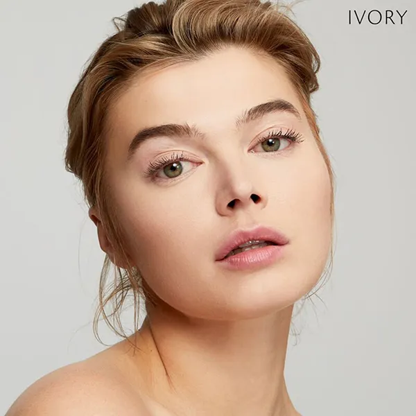 Kem Che Khuyết Điểm Dạng Thỏi Clé De Peau Beauté Concealer Sunscreen SPF25/PA+++ 5g Tone 4 Almond, 5g