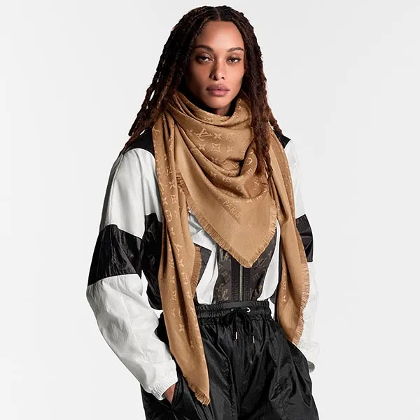 Khăn Quàng Cổ Nữ Louis Vuitton LV Monogram Classic Shawl M77630 Màu Nâu Caramel