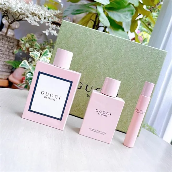 Set Nước Hoa Nữ Gucci Bloom 3 Món ( EDP 100ml + 7.4ml + Lotion Dưỡng Da 100ml) - Nước hoa - Vua Hàng Hiệu
