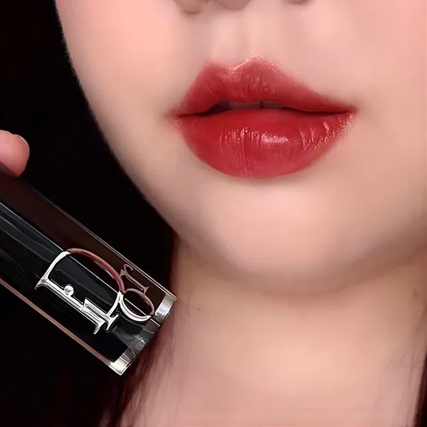 Son Dưỡng Dior Addict Rouge Lipstick Shine 845 Vinyl Red Màu Đỏ Đất