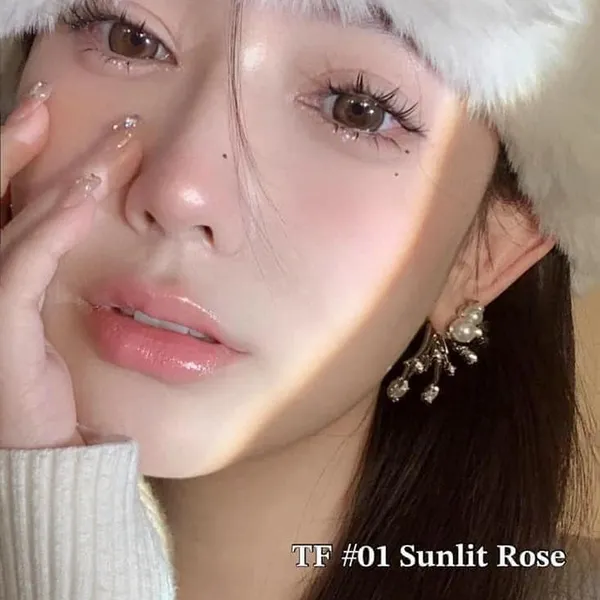 Son Dưỡng Tom Ford Lip Balm 01 Sunlit Rosy Màu Hồng Đào 3g