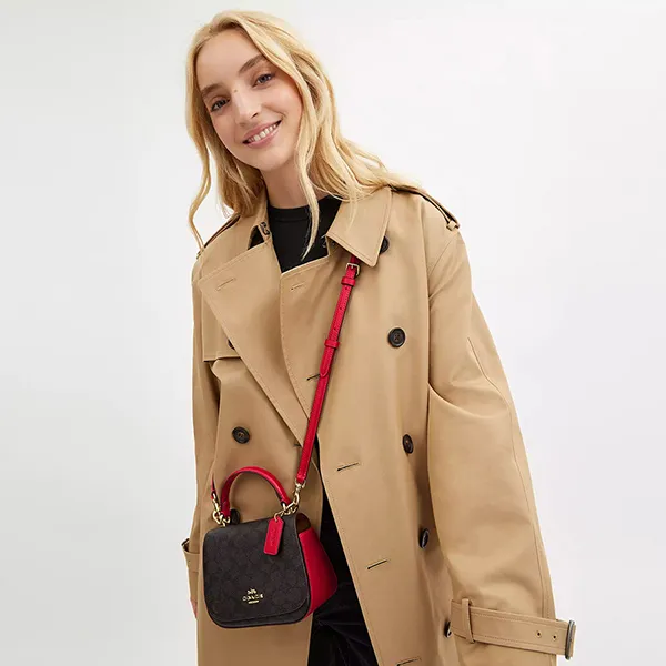 Túi Đeo Chéo Nữ Coach Lysa Top Handle Bag In Signature Canvas Gold/ Walnut/ Bold Red CX809 Màu Nâu Đen Phối Đỏ
