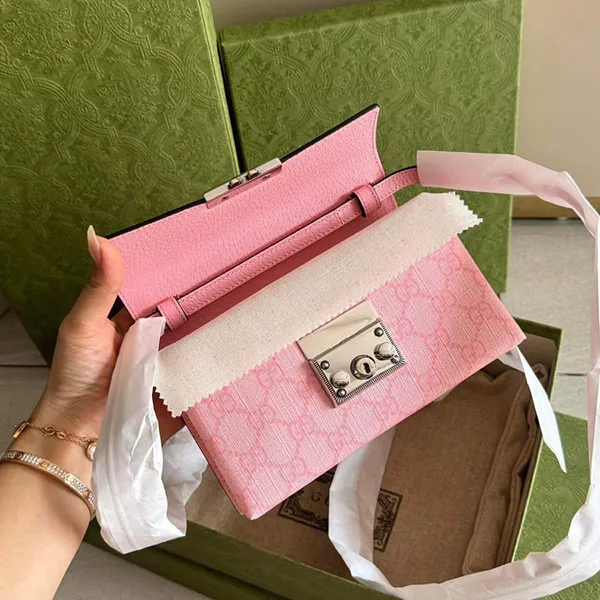 Túi Đeo Chéo Nữ Gucci Padlock Mini Pink Bag Màu Hồng