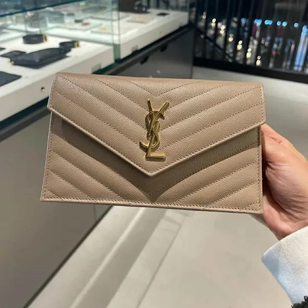 Túi Đeo Chéo Nữ Yves Saint Laurent YSL Cassandre Envelope Chain In Grain De Poudre Leather Dark Beige Màu Be Đậm