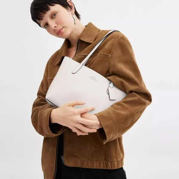 Túi Tote Nữ Coach Fiona Zip Tote Bag CW395 Màu Trắng