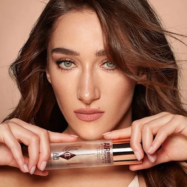 Xịt Khóa Nền Charlotte Tilbury Airbrush Flawless Setting Spray 100ml