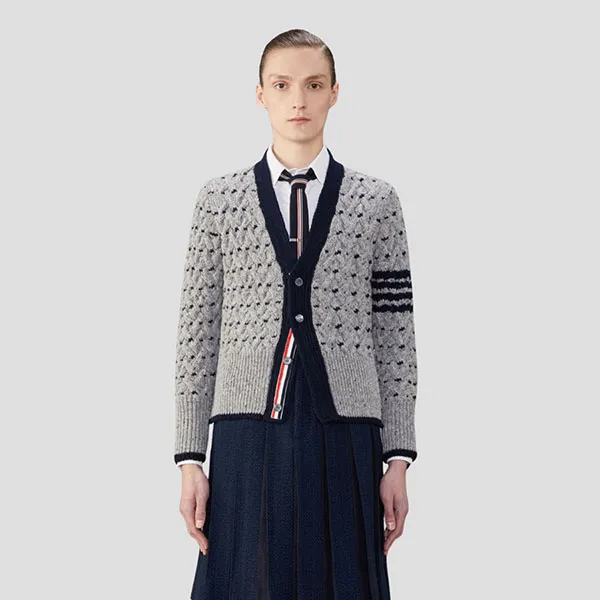 Áo Cardigan Nam Thom Browne Classic 4-Bar Cable In Grey MKC542A Y1506 Màu Xám