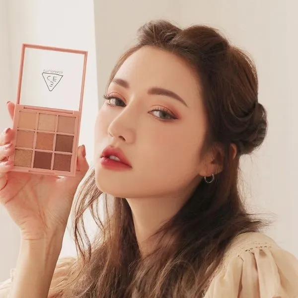 Bảng Phấn Mắt 3CE Mood Recipe Multi Eye Color Palette #Over Take 8g