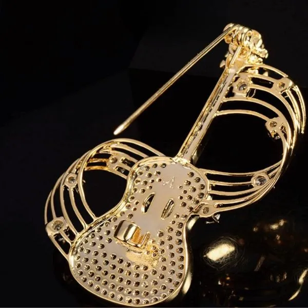 Cài Áo Nữ Meri Acoustic Tune BR851 Màu Vàng Gold