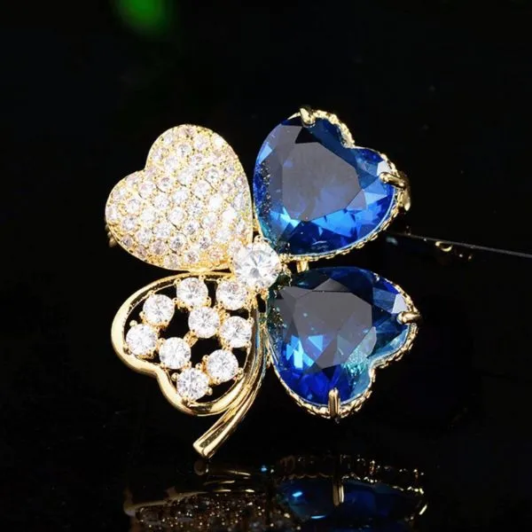 Cài Áo Nữ Meri Fortune Clover BR842 Màu Vàng - Xanh