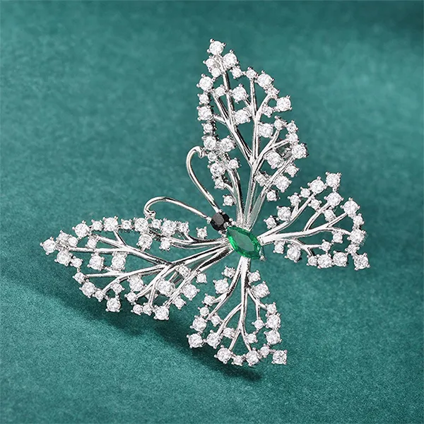 Cài Áo Nữ Meri Glowing Butterfly BR839 Màu Bạc Phối Xanh - Phụ kiện - Vua Hàng Hiệu