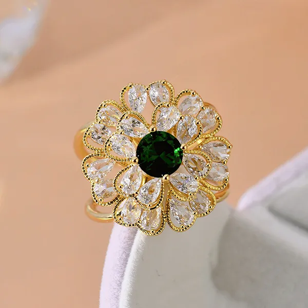 Cài Khăn Nữ Meri Emerald Flora BR832 Màu Vàng Trắng