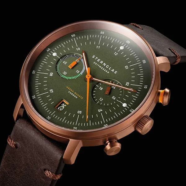 Đồng Hồ Nam Sternglas Hamburg Chrono Dark Green S01-HC35-VI17 42mm Màu Nâu Xanh