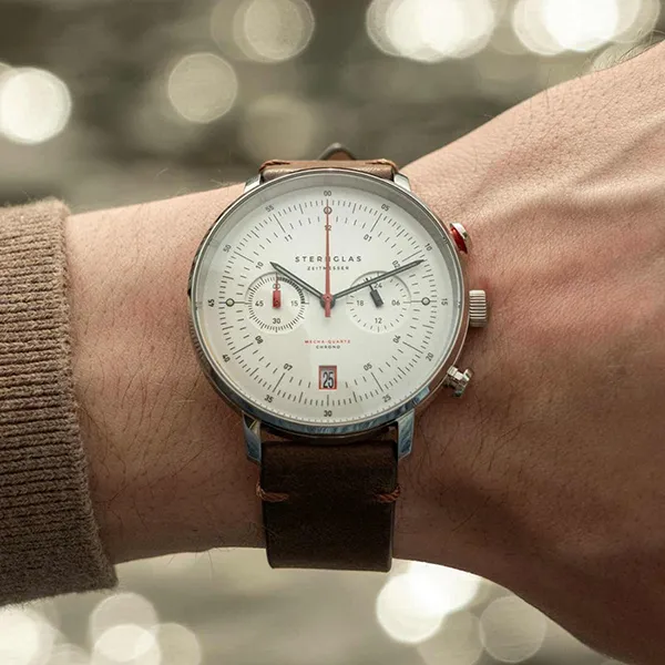 Đồng Hồ Nam Sternglas Hamburg Chrono Mecha Quartz Silver S01-HC10-VI11 42mm Màu Nâu Trắng