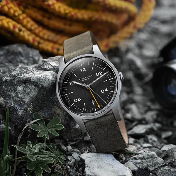 Đồng Hồ Nam Sternglas Taiga GMT S01-TA11-VI18 42mm Màu Xanh Đen - Đồng hồ - Vua Hàng Hiệu