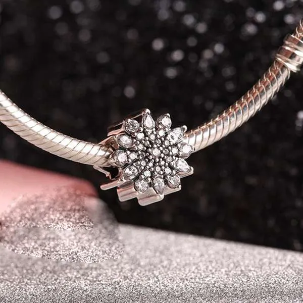 Hạt Vòng Charm Pandora Retired Sterling Silver Ice Crystal Snowflake Charm with Clear Zirconia - 791764CZ Màu Bạc - Trang sức - Vua Hàng Hiệu
