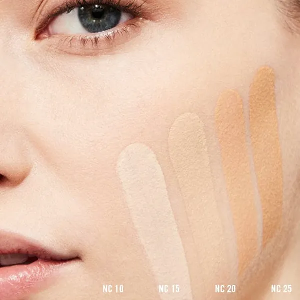 Kem Nền MAC Studio Fix Fluid SPF15 NC20 30ml