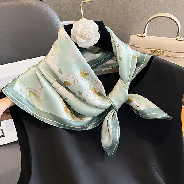 Khăn Choàng Lụa Kya Jewel Climbing Flower 53 x 53cm SC50 Màu Xanh Nhạt - Thời trang - Vua Hàng Hiệu