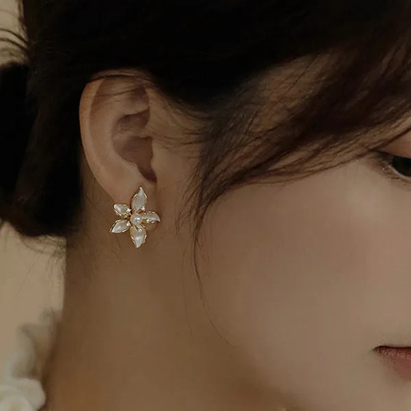 Khuyên Tai Nữ Kya Jewel Blooming Pearl PE35 Màu Vàng Trắng