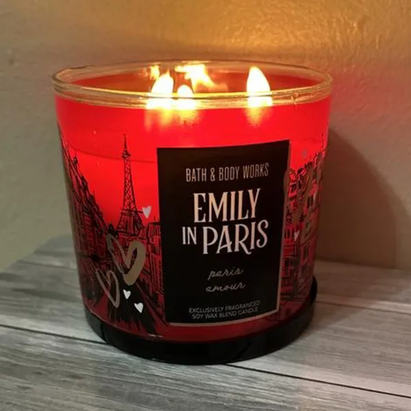 Nến Thơm Bath & Body Works Emily In Paris Amour 3 Wick Candle 411g - Nến thơm - Vua Hàng Hiệu