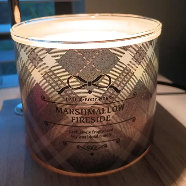Nến Thơm Bath & Body Works Marshmallow Fireside Scented 3 Wick Candle 411g - Nến thơm - Vua Hàng Hiệu