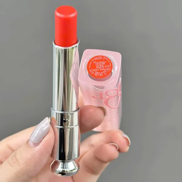 Son Dưỡng Dior Addict Lip Glow 025 Seoul Scarlet Màu Đỏ Cam 3.2g (Bản Logo Hồng)