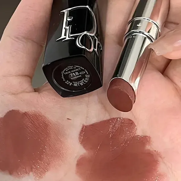 Son Dưỡng Dior Addict Refillable Shine Lipstick 718 Bandana Màu Nâu Cinnamon