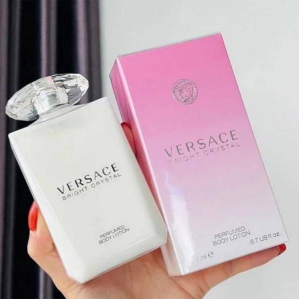 Sữa Dưỡng Thể Versace Bright Crystal Body Lotion 200ml