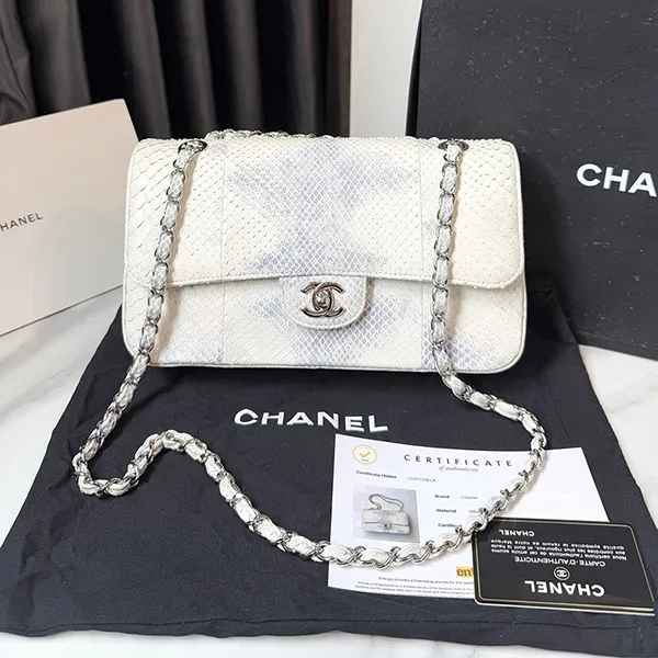 Túi Đeo Chéo Nữ Chanel Classic M Python Flap Bag White Màu Trắng - Túi xách - Vua Hàng Hiệu