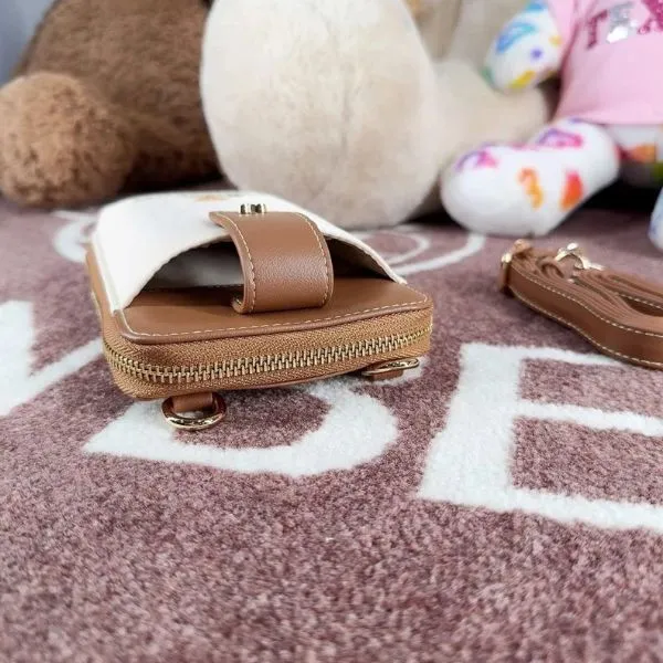 Túi Đeo Chéo Nữ TTWN BEAR &GUOO TT2523 Màu Be Nâu