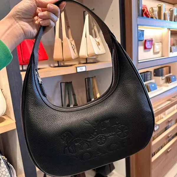 Túi Đeo Vai Nữ Coach Carmen Shoulder Bag In Signature Jacquard CV001 Màu Đen