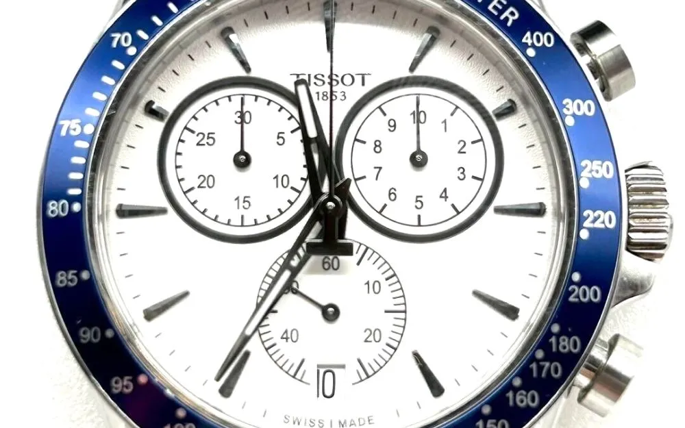 Đồng hồ Tissot Quartz Chronograph (Máy pin bấm giờ thể thao) - 2