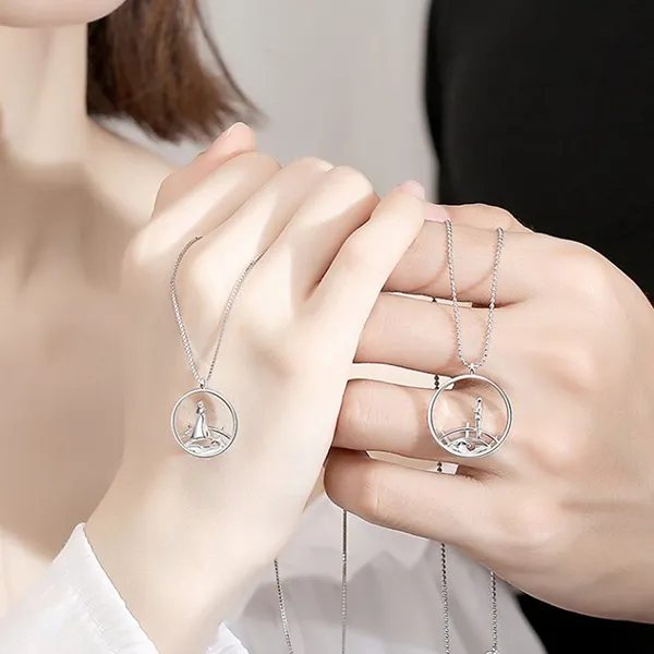Dây Chuyền Bạc Đôi Lili Jewelry Cô Dâu Và Chú Rể Seward LILI_787994 Màu Bạc